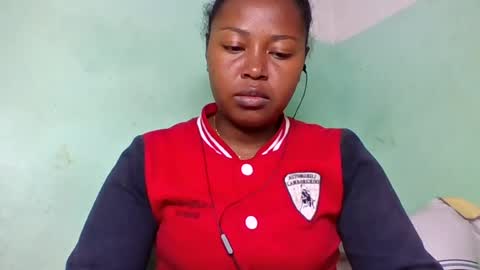 Snapshot of abella677022 chatting on July 2026 08:40:01 AM abella677022 online show from July 2026 08:40:01 AM