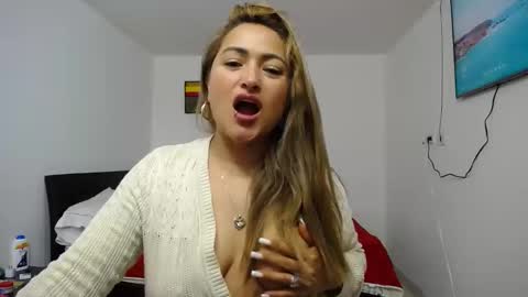 ximena online show from October 2025 01:45:02 PM