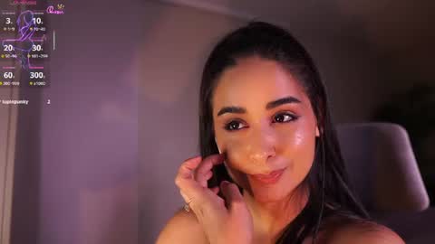 Snapshot of abigail_adamss_ chatting on July 2026 05:48:02 PM Abigail online show from July 2026 05:48:02 PM