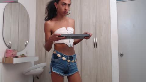 Abigail online show from March 2026 01:11:02 PM