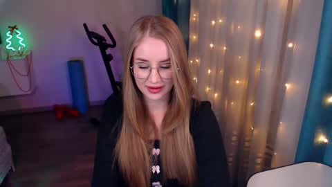 Anna online show from December 2024 07:45:02 PM