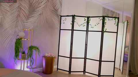 Snapshot of abigailforl chatting on April 2026 05:04:02 AM abigailforl online show from April 2026 05:04:02 AM