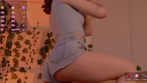 Snapshot of abigailforl chatting on May 2026 05:36:01 AM abigailforl online show from May 2026 05:36:01 AM