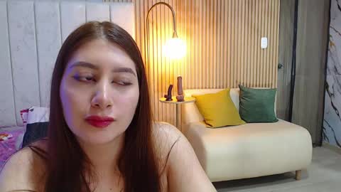 Snapshot of abigailowensss chatting on May 2026 06:44:01 AM abigailowensss online show from May 2026 06:44:01 AM