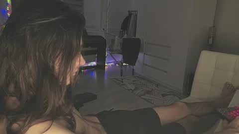 hi  cum in pvt noi extra tip online show from November 2025 02:00:01 PM