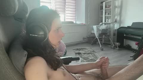 Snapshot of abobus123 chatting on May 2026 03:00:01 PM hi cum in pvt noi extra tip online show from May 2026 03:00:01 PM