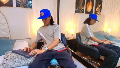 Snapshot of abravanel_sefardi chatting on April 2026 09:54:01 PM Abrovanel online show from April 2026 09:54:01 PM