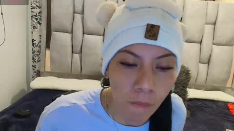 Snapshot of abril_fox__ chatting on March 2026 12:19:01 PM Abril Fox online show from March 2026 12:19:01 PM