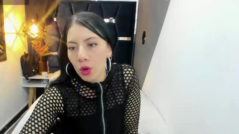 Snapshot of abril_fox__ chatting on April 2026 09:40:02 PM Abril Fox online show from April 2026 09:40:02 PM