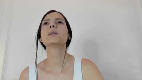 Abril jones online show from December 2024 03:36:02 PM