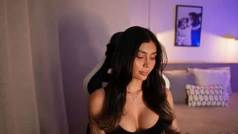 Snapshot of abril_w18 chatting on April 2026 11:53:02 PM My name is Alexa. Please say hello I like to chat with you. If you have requests please use tip online show from April 2026 11:53:02 PM