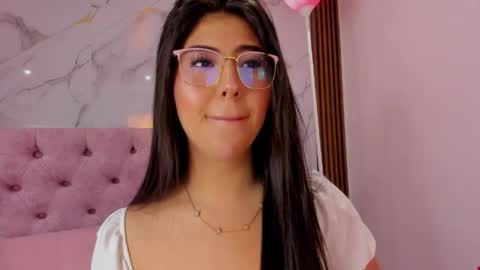 Abril online show from May 2026 11:38:01 AM