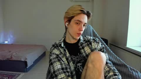 Nick online show from April 2026 05:52:01 AM