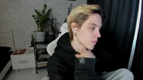 Nick online show from April 2026 08:53:02 AM