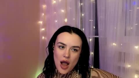 my inst   love inside 17 online show from December 2024 12:19:02 AM