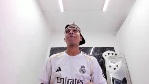 ada_brooke online show from November 2025 02:01:01 AM