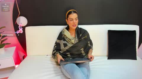    online show from February 2026 01:40:01 PM