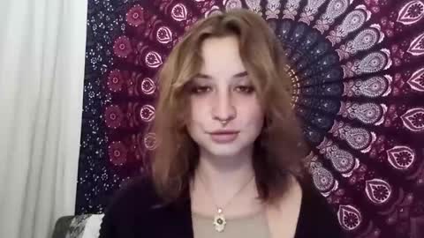 Adalyn online show from October 2025 06:17:01 PM