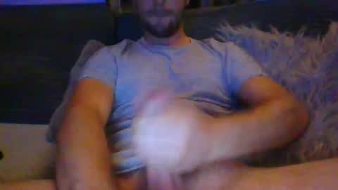 Snapshot of adam0910 chatting on October 2025 10:43:01 PM adam0910 online show from October 2025 10:43:01 PM