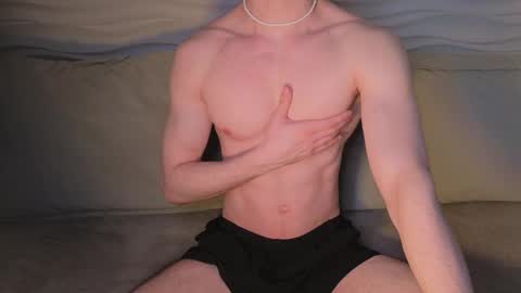 Adam online show from November 2025 04:18:02 PM