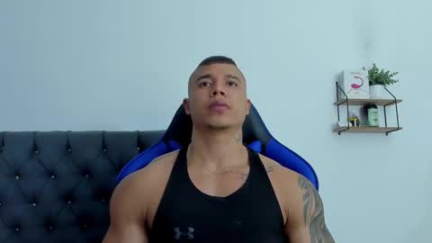 adam boss online show from November 2025 08:52:02 AM