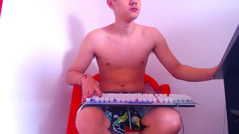 adam hot11 online show from March 2025 03:49:02 PM