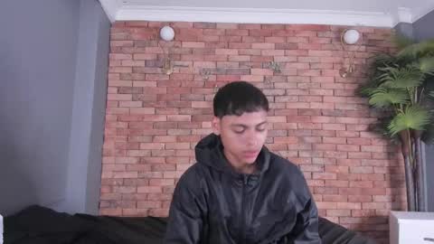 adam_piarse online show from November 2025 03:27:02 AM