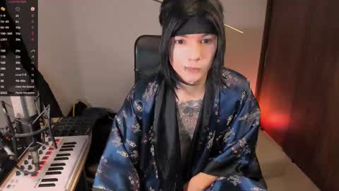 Snapshot of adam_rocket chatting on October 2025 01:48:02 AM  Adam online show from October 2025 01:48:02 AM