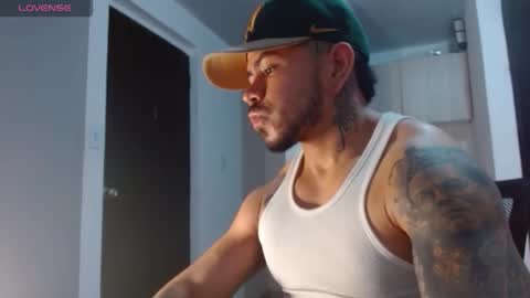 adam shilder7 online show from February 2026 08:01:01 PM