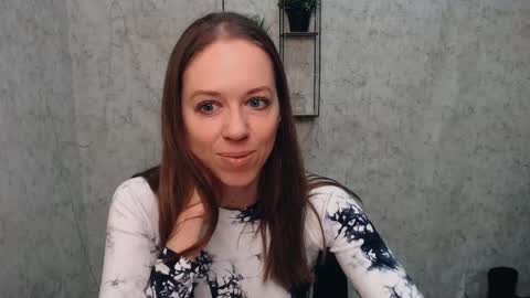 adamais_ online show from February 2025 10:35:01 AM