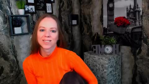 adamais_ online show from November 2025 05:51:01 AM