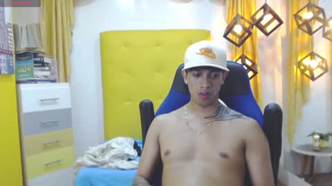 Adam online show from January 2025 09:17:01 AM