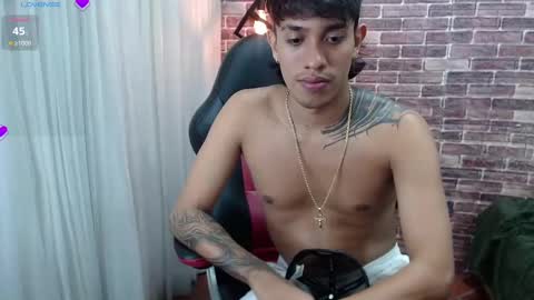 Adam online show from February 2025 05:47:02 AM