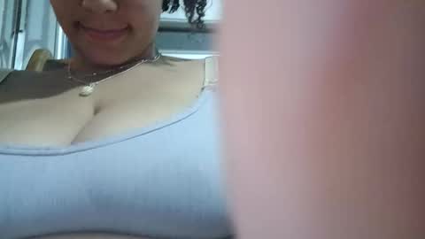 ADAMS Y NIKI online show from January 2026 02:50:01 AM