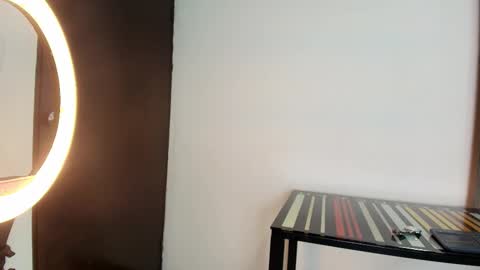 AdamsWalkerr  online show from March 2026 01:03:01 PM