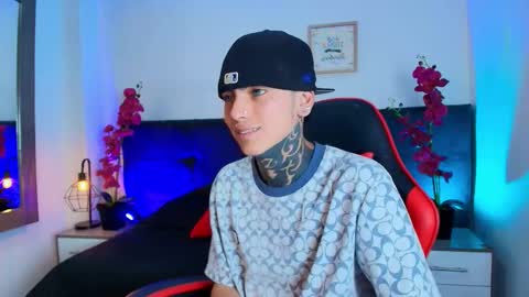 AdamsWalkerr  online show from March 2026 12:55:01 PM