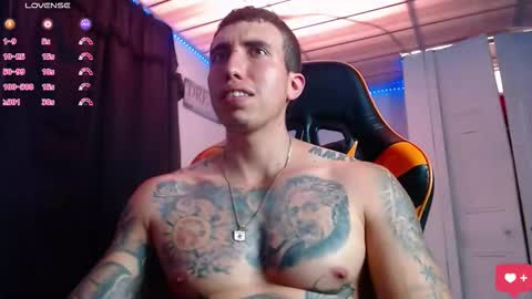 Snapshot of adan_hudson chatting on November 2025 04:31:02 PM Anderson online show from November 2025 04:31:02 PM