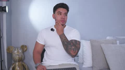 Snapshot of adan_johns chatting on June 2026 12:20:01 PM Adan Johns online show from June 2026 12:20:01 PM