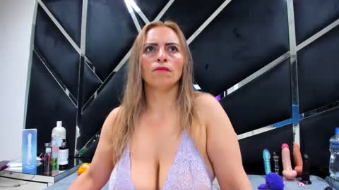 adara online show from February 2025 01:41:01 AM