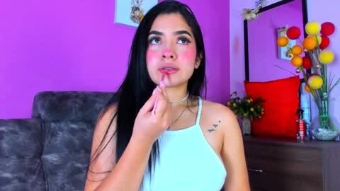 Snapshot of adara_johnson_ chatting on January 2025 11:32:01 AM Adara Johnson online show from January 2025 11:32:01 AM