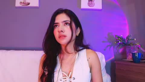  Adara Johnson  online show from April 2026 11:40:01 AM