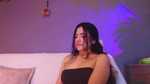 Snapshot of adara_johnson_ chatting on April 2026 12:29:02 PM Adara Johnson online show from April 2026 12:29:02 PM