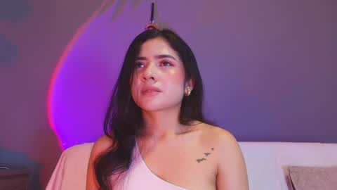 Snapshot of adara_johnson_ chatting on May 2026 12:21:02 PM Adara Johnson online show from May 2026 12:21:02 PM