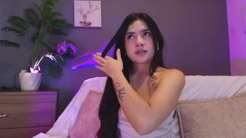 Snapshot of adara_johnson_ chatting on May 2026 12:22:02 PM Adara Johnson online show from May 2026 12:22:02 PM