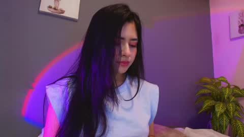 Snapshot of adara_johnson_ chatting on May 2026 11:39:02 AM Adara Johnson online show from May 2026 11:39:02 AM
