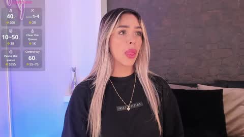 A D D I S O N  online show from January 2025 08:14:02 PM