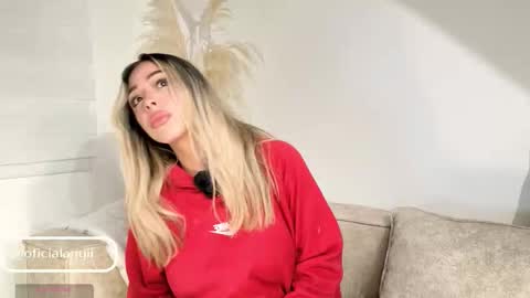 A D D I S O N  online show from October 2025 03:21:02 AM