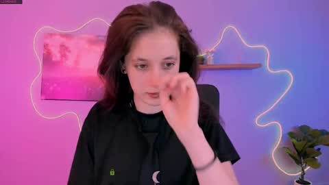 adel_sky_ online show from April 2026 07:29:02 PM