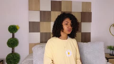 Andrea online show from February 2025 11:02:01 AM