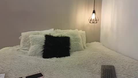 Andrea online show from March 2025 01:18:01 PM